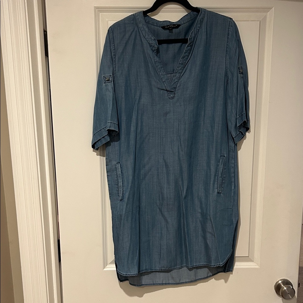 Velvet Heart Denim Blue Casual Button Down Shirt